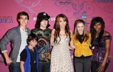 Miley Cyrus and Hannah Montana cast members