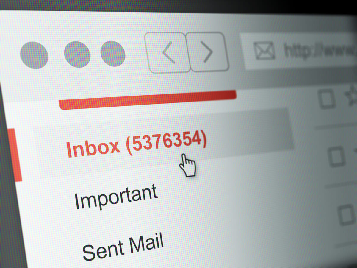 Email inbox with thousands of unread messages